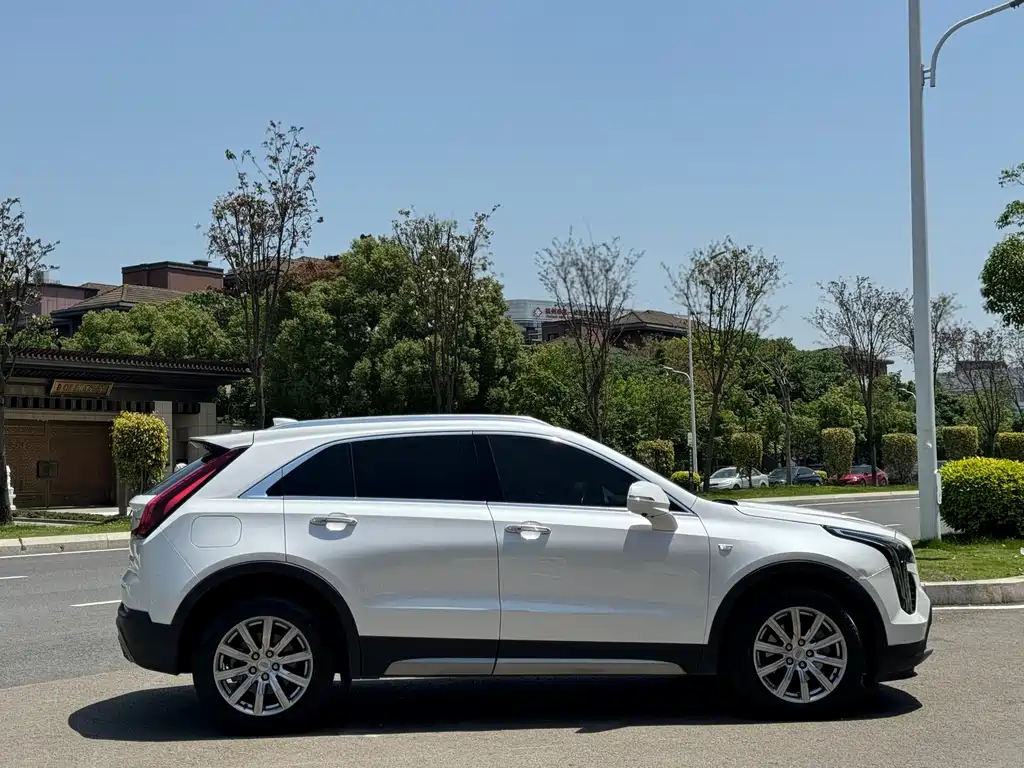Cadillac XT4 2021 — фото 14