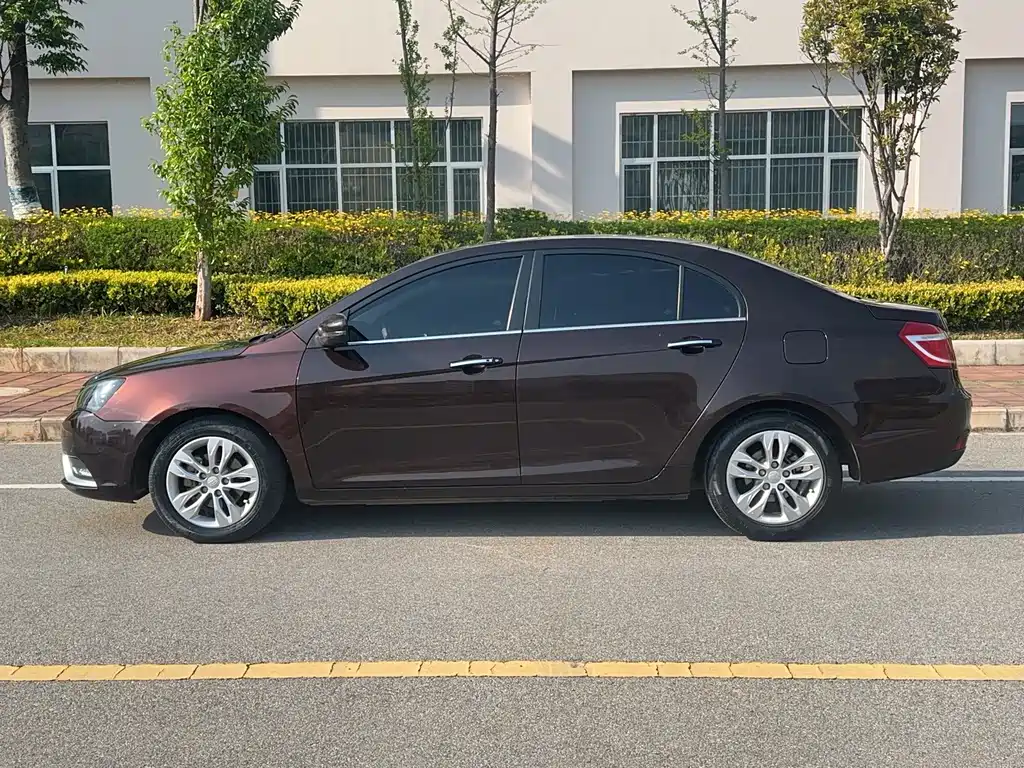Geely Emgrand 2015