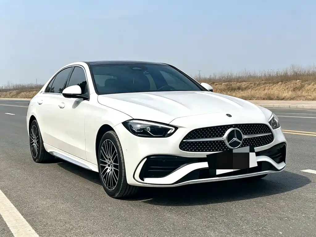 Mercedes-Benz C-Class 2023 — фото 3