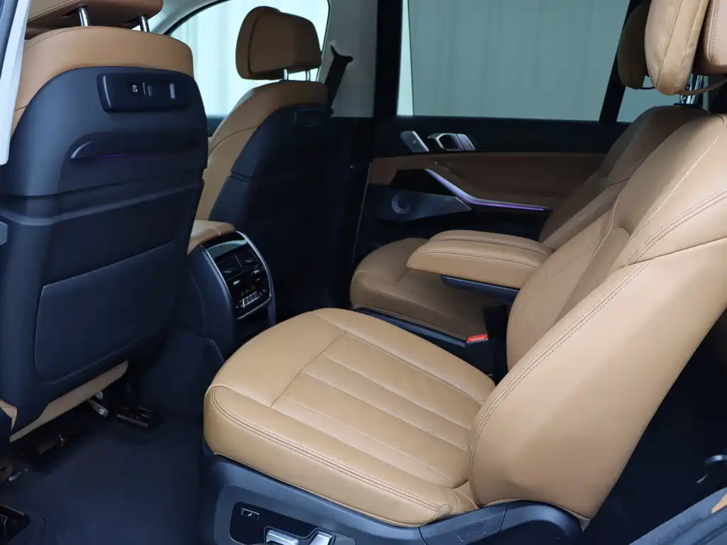 BMW X7 2020 — фото 15