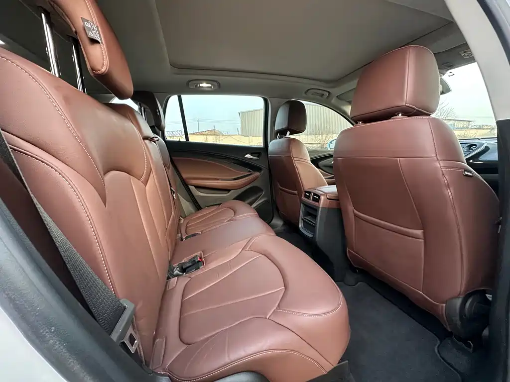 Buick Envision Plus 2018 — фото 9
