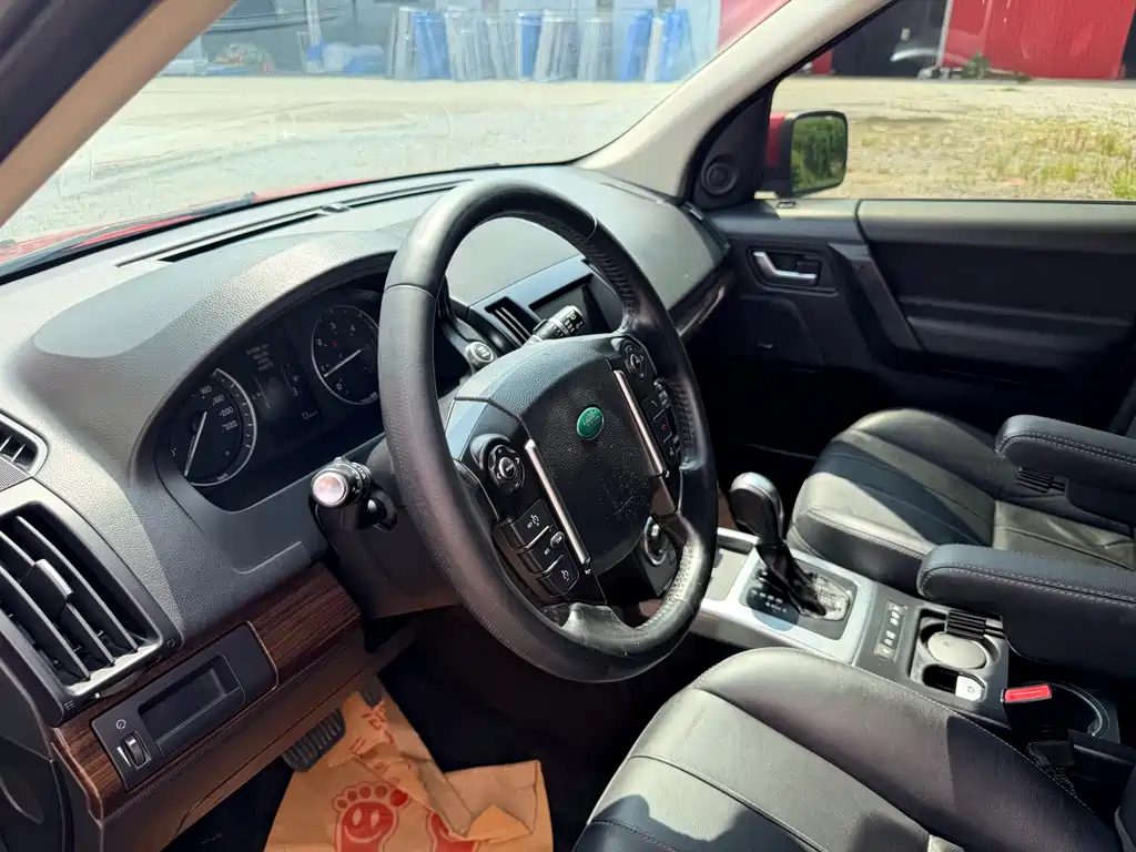 Land Rover Freelander 2 2014 — фото 10