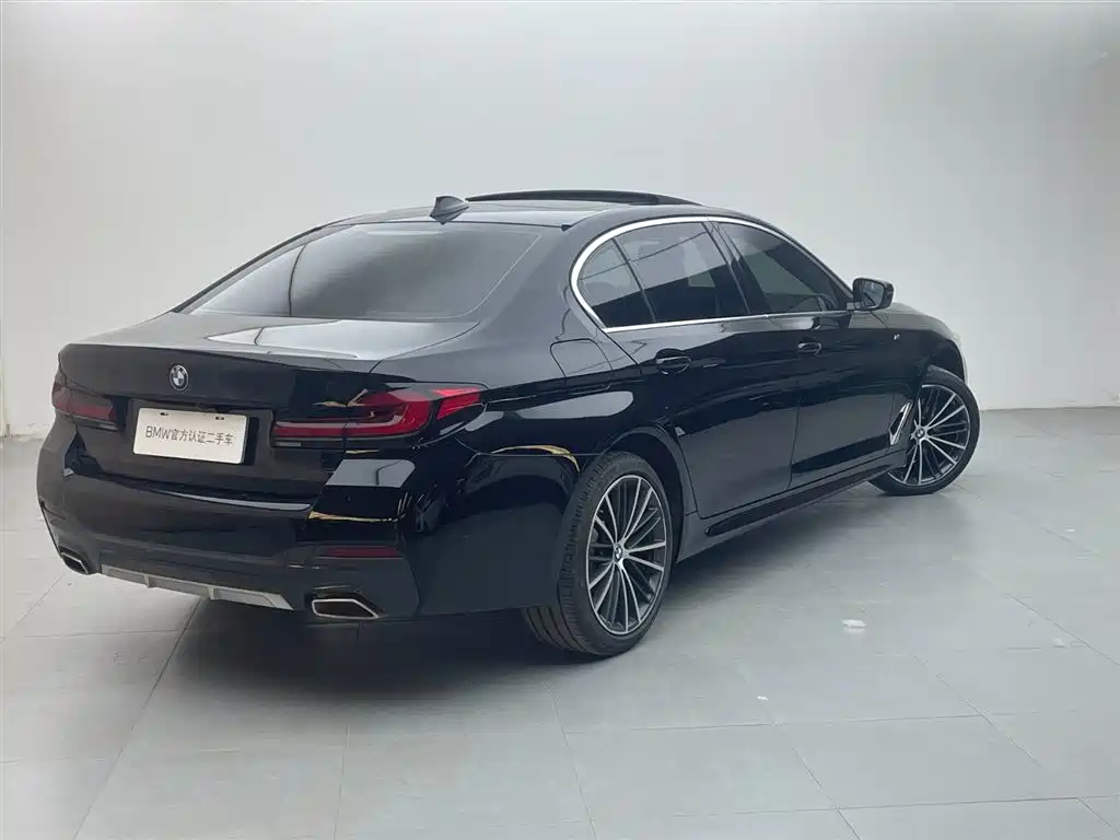 BMW 5 Series 2023