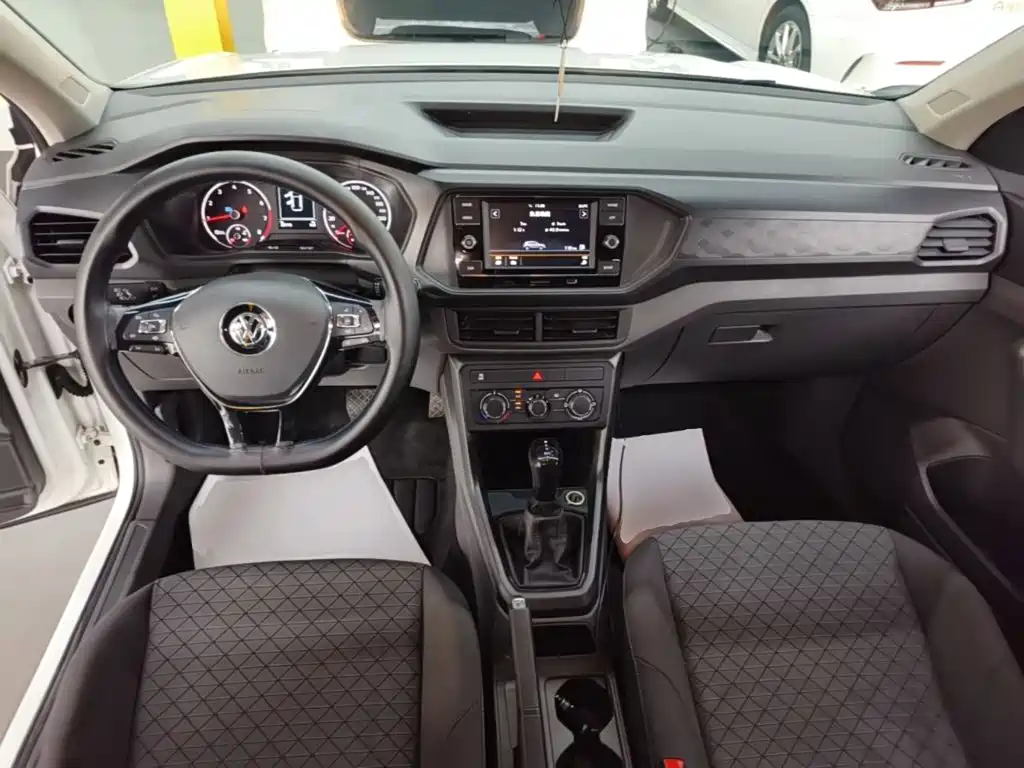 Volkswagen T-Cross 2020 — фото 10