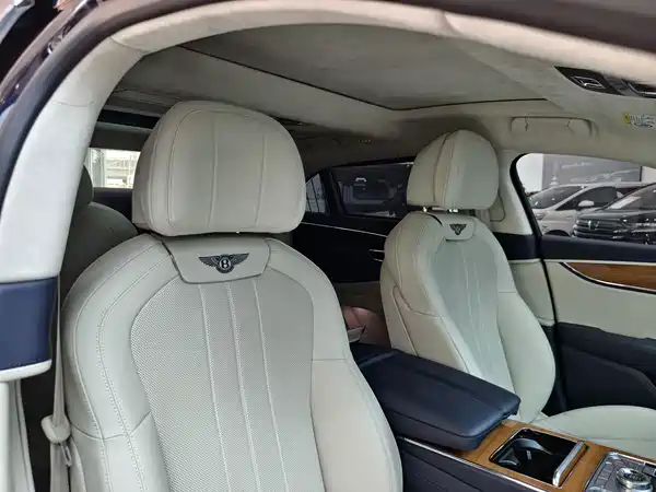 Bentley Flying Spur 2021