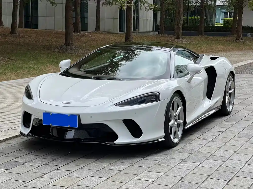 McLaren GT 2021
