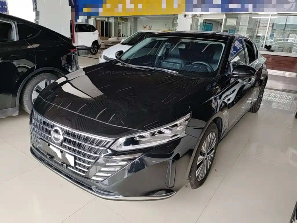 Nissan Teana 2025