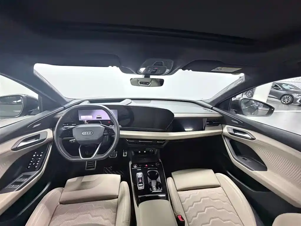 Audi Q6L Sportback E-Tron 2025 — фото 6