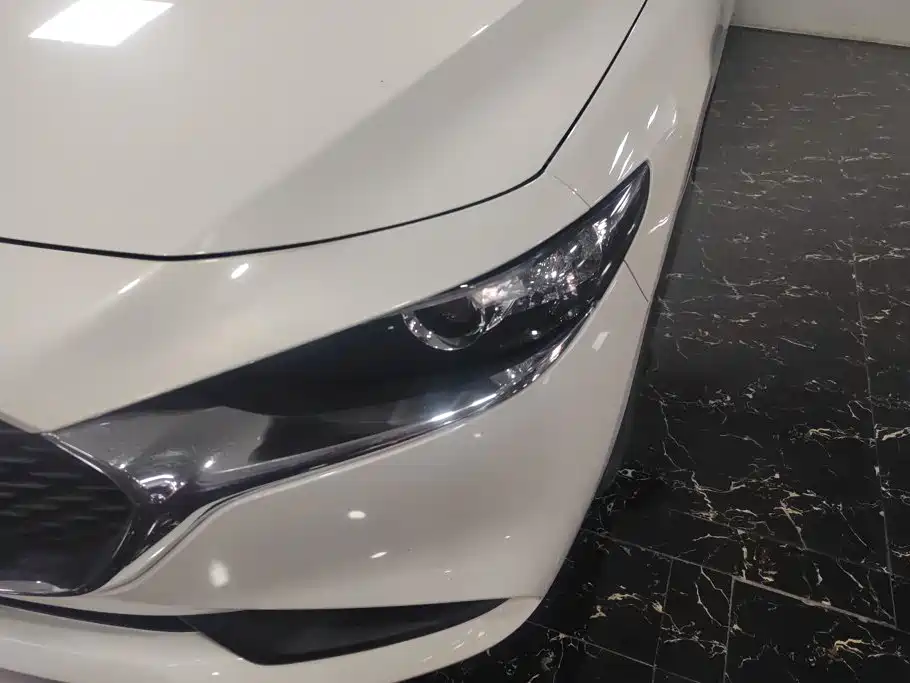 Mazda 3 Angkesela 2022