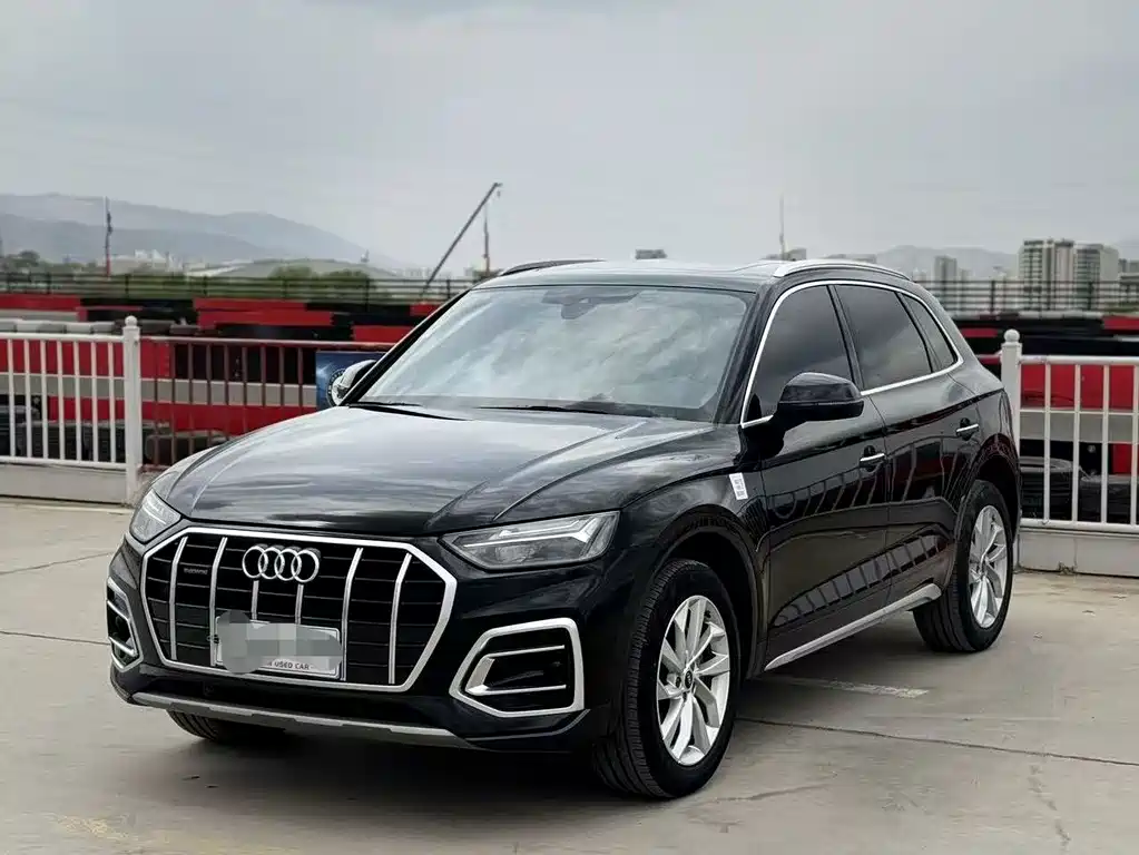 Audi Q5L 2024 — фото 1