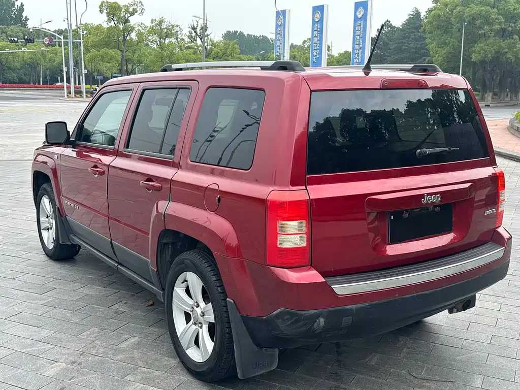 Jeep Patriot 2014 — фото 7