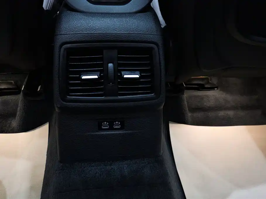 BMW X1 2022 — фото 10