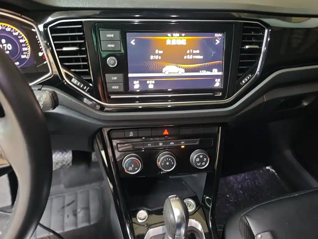 Volkswagen T-Roc 2020 — фото 13