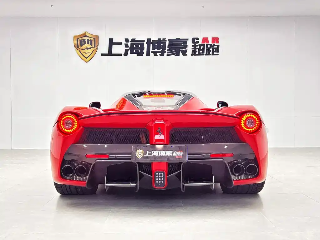 Ferrari LaFerrari 2015 — фото 11