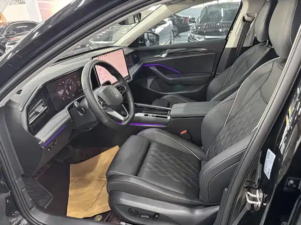 Volkswagen Magotan 2025