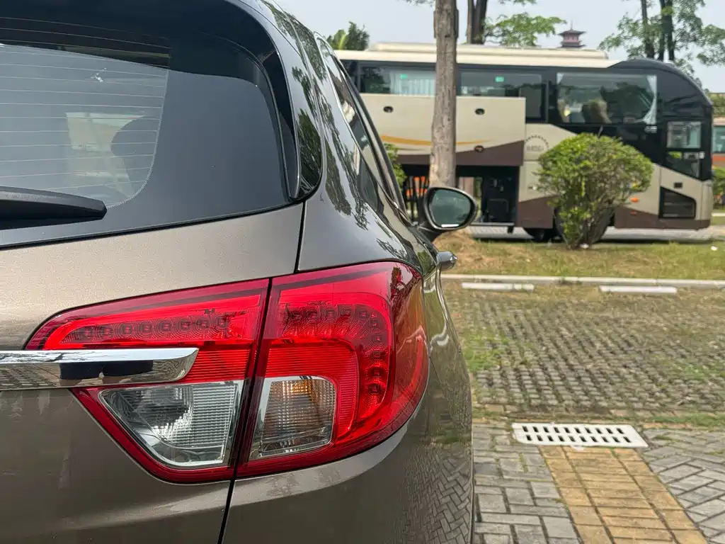 Buick Envision Plus 2015 — фото 20