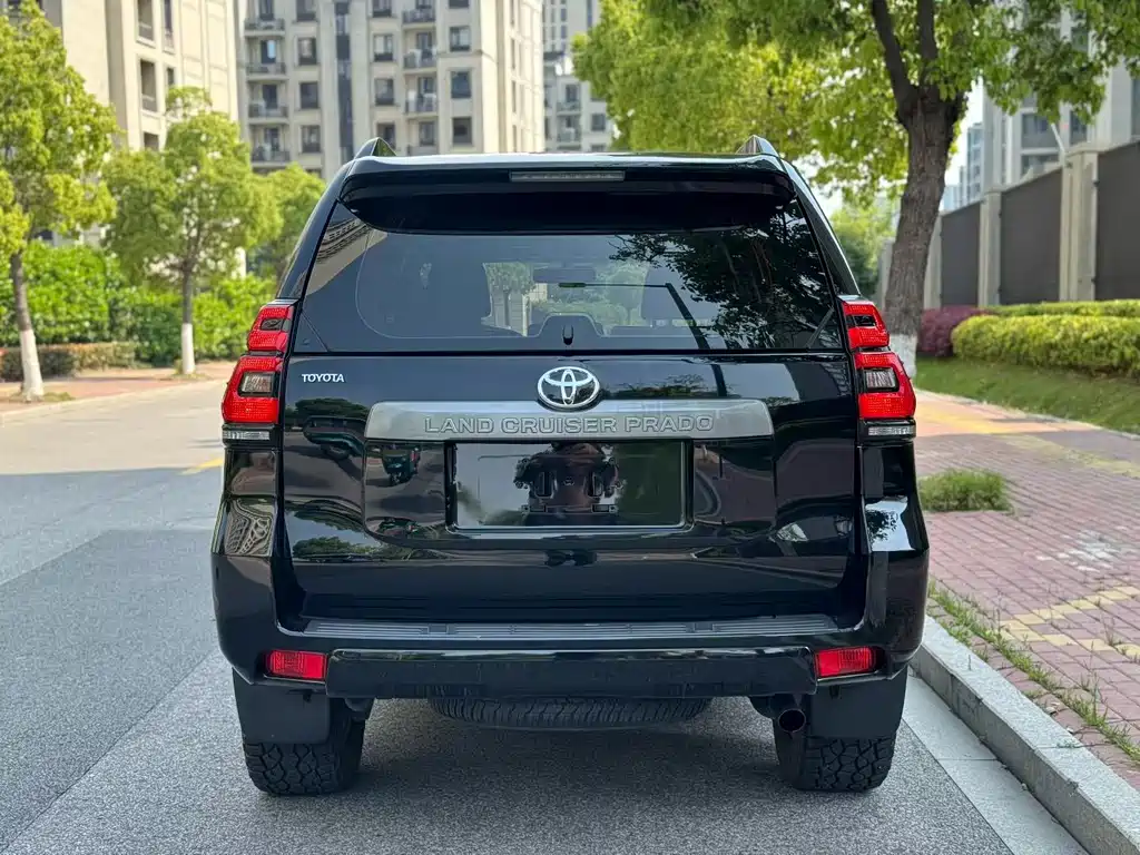 Toyota Prado 2019 — фото 10