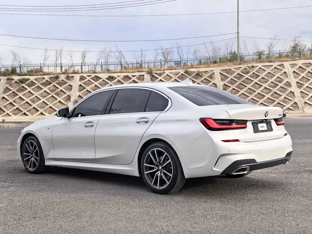 BMW 3 Series 2022