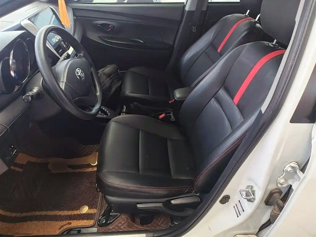 Toyota Yaris L 2020 — фото 15