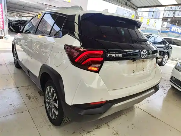 Toyota Yaris L 2020