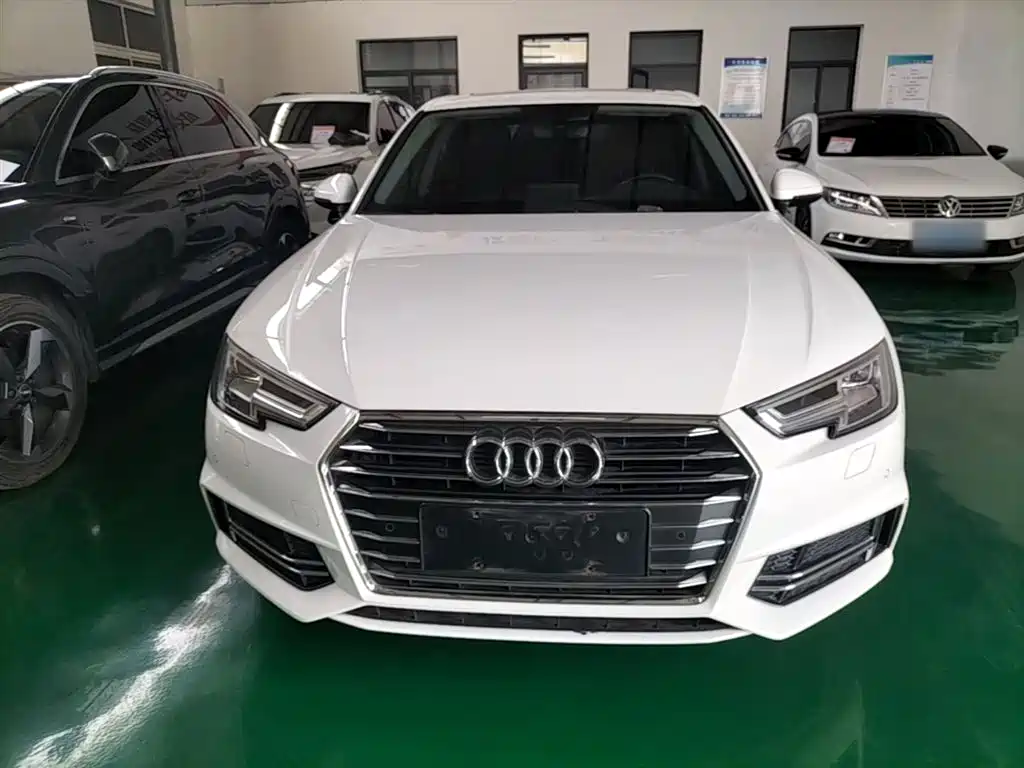 Audi A4L 2019 — фото 3
