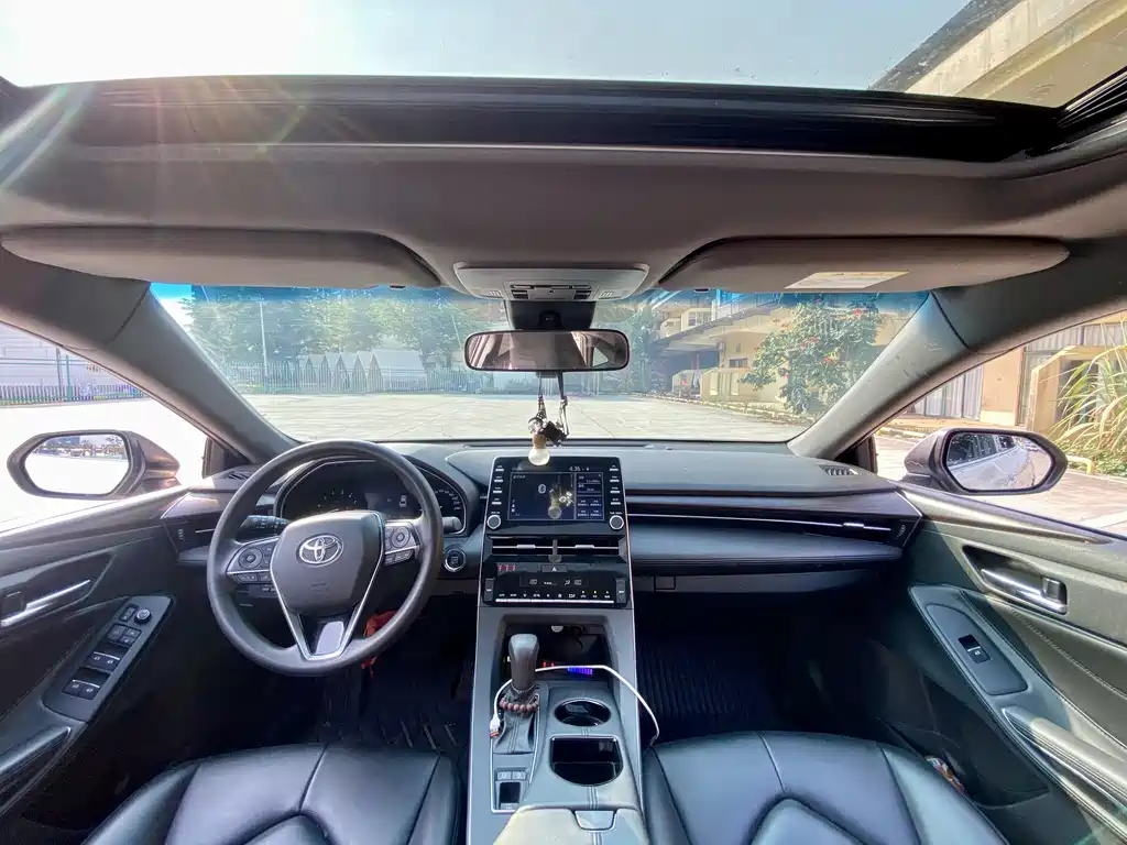 Toyota Avalon 2022 — фото 13
