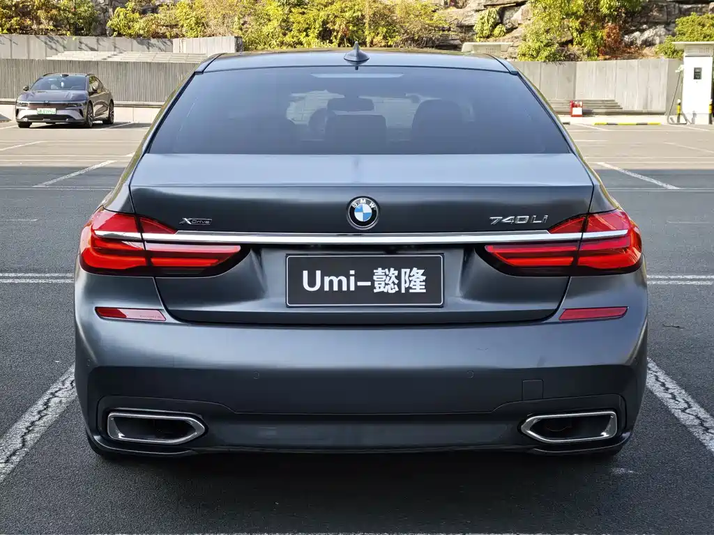 BMW 7 Series 2018 — фото 5