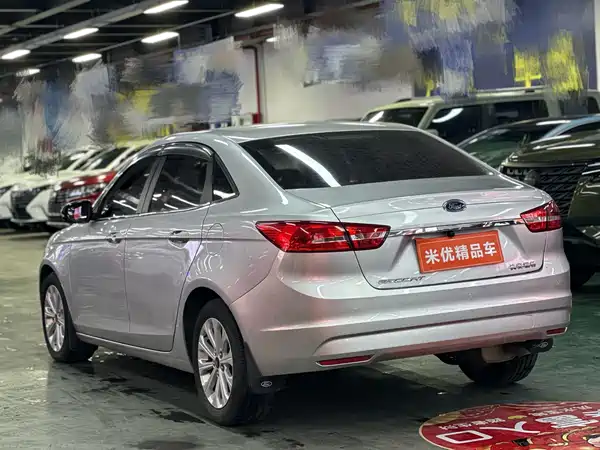 Ford Escort 2015