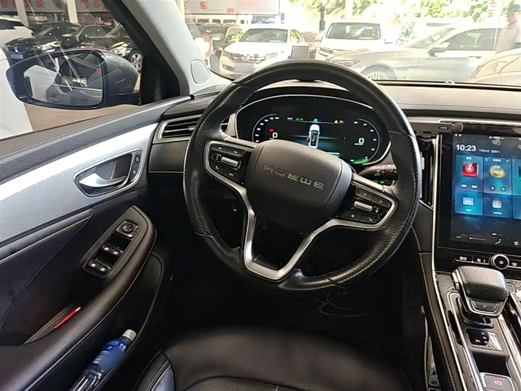 Roewe i6 MAX New Energy 2022 — фото 11