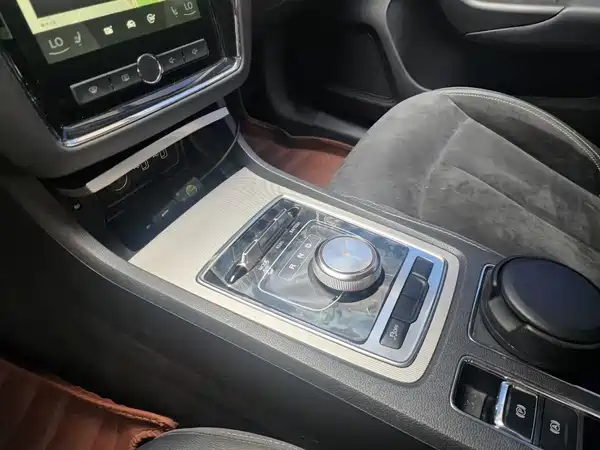 Roewe i6 New Energy 2017