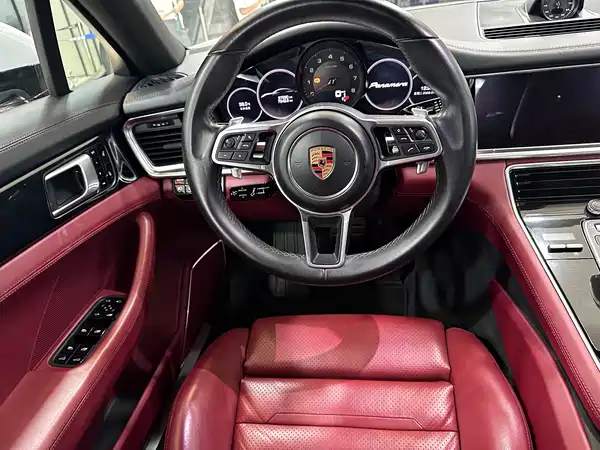 Porsche Panamera 2018
