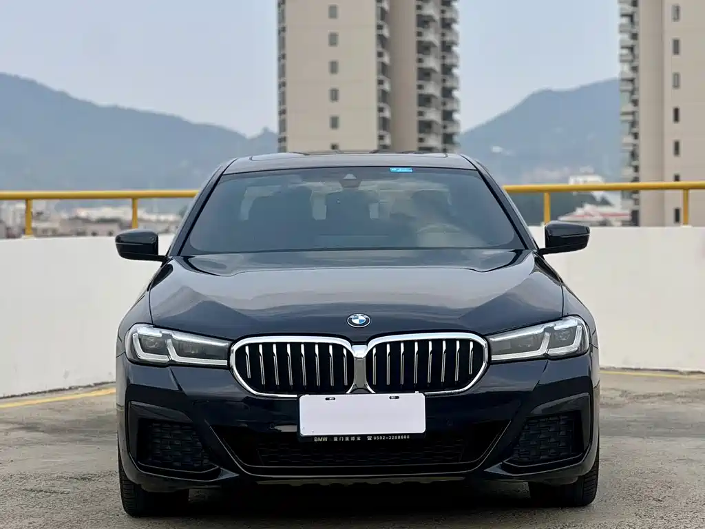 BMW 5 Series 2021 — фото 2