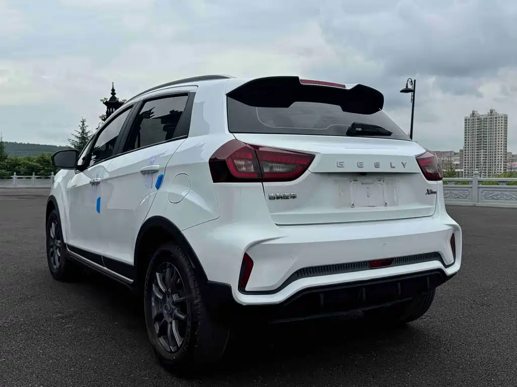 Geely Vision X3 2021