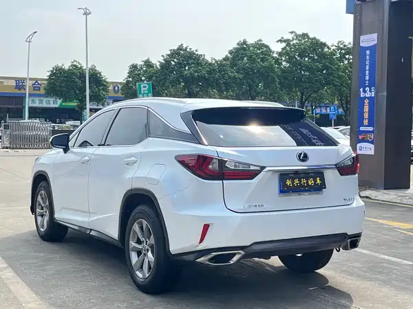 Lexus RX 2019