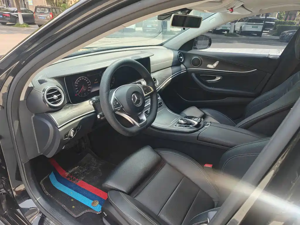 Mercedes-Benz E-Class 2018 — фото 6