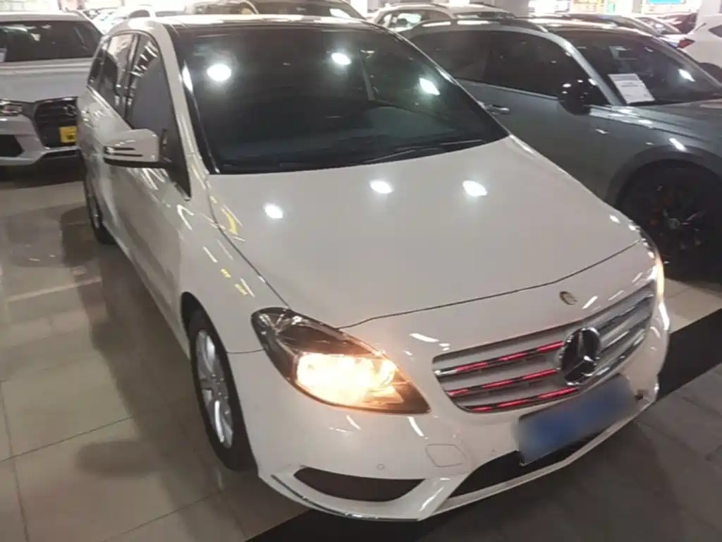 Mercedes-Benz B-Class 2016 — фото 4
