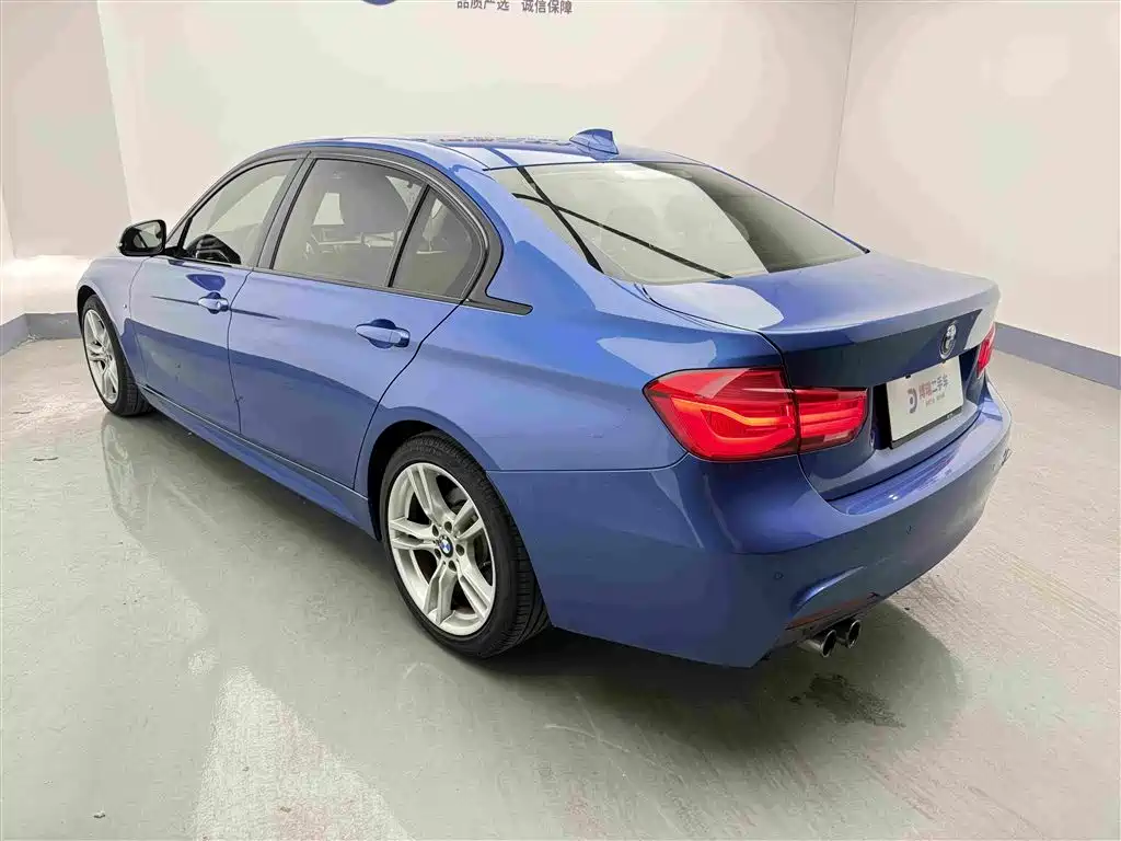 BMW 3 Series 2017 — фото 30