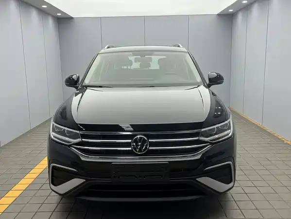 Volkswagen Tiguan L 2023