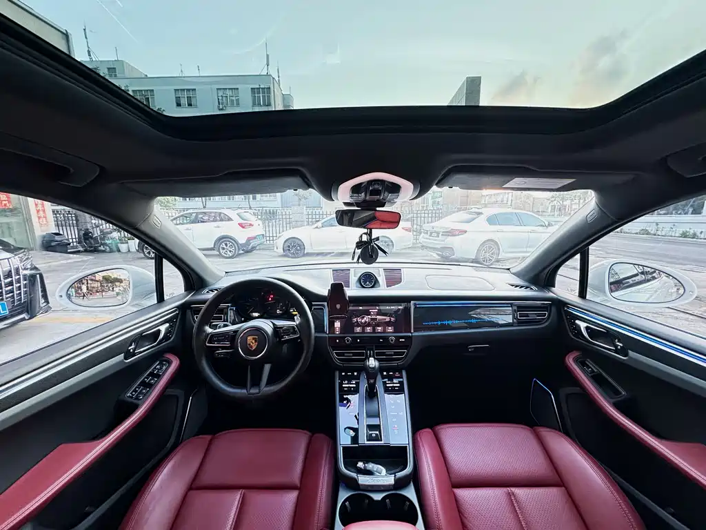 Porsche Macan 2023 — фото 14