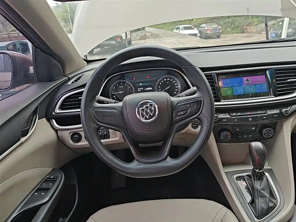Buick Excelle 2016 — фото 11