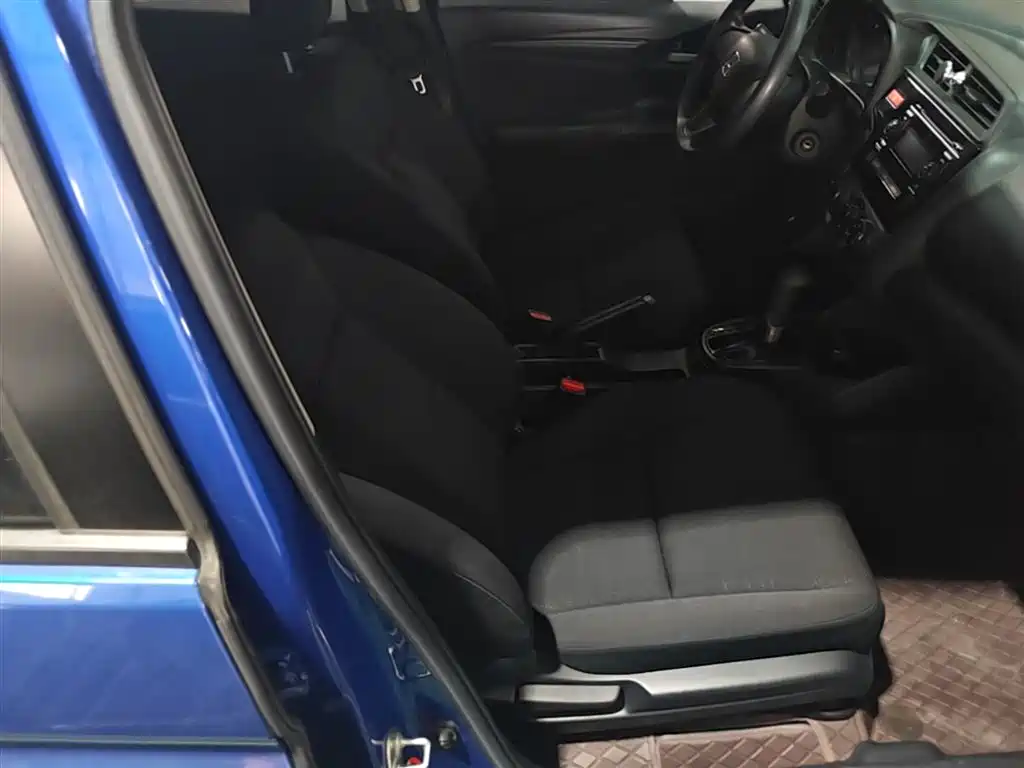 Honda Fit 2017 — фото 25