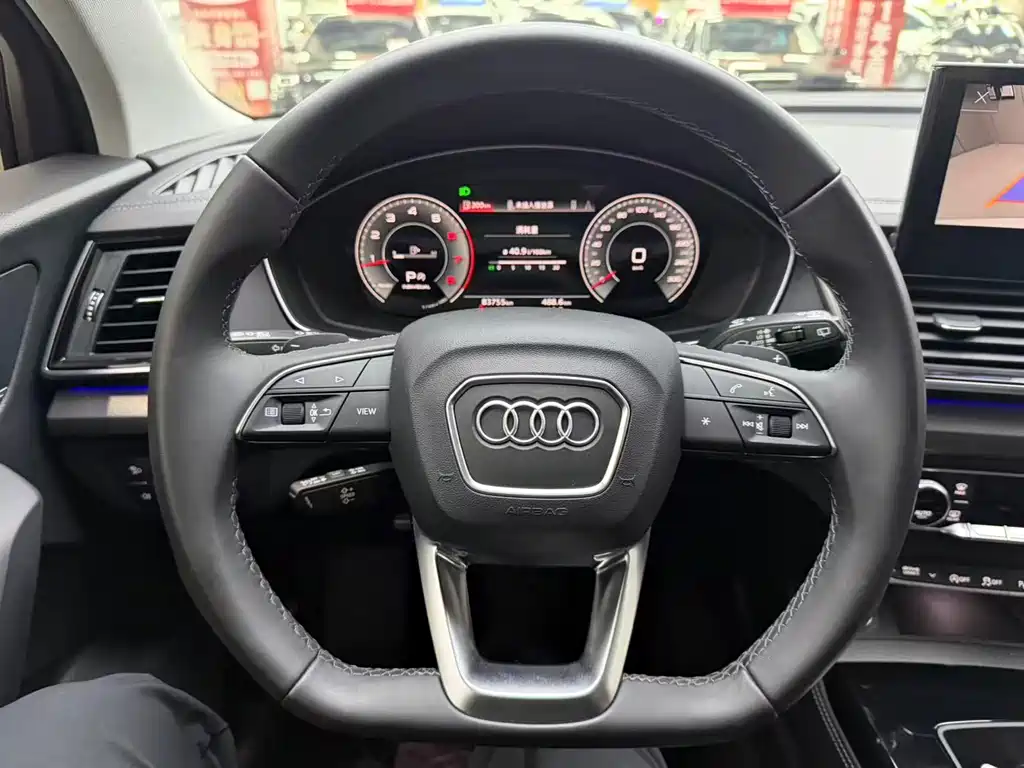 Audi Q5L 2022 — фото 11