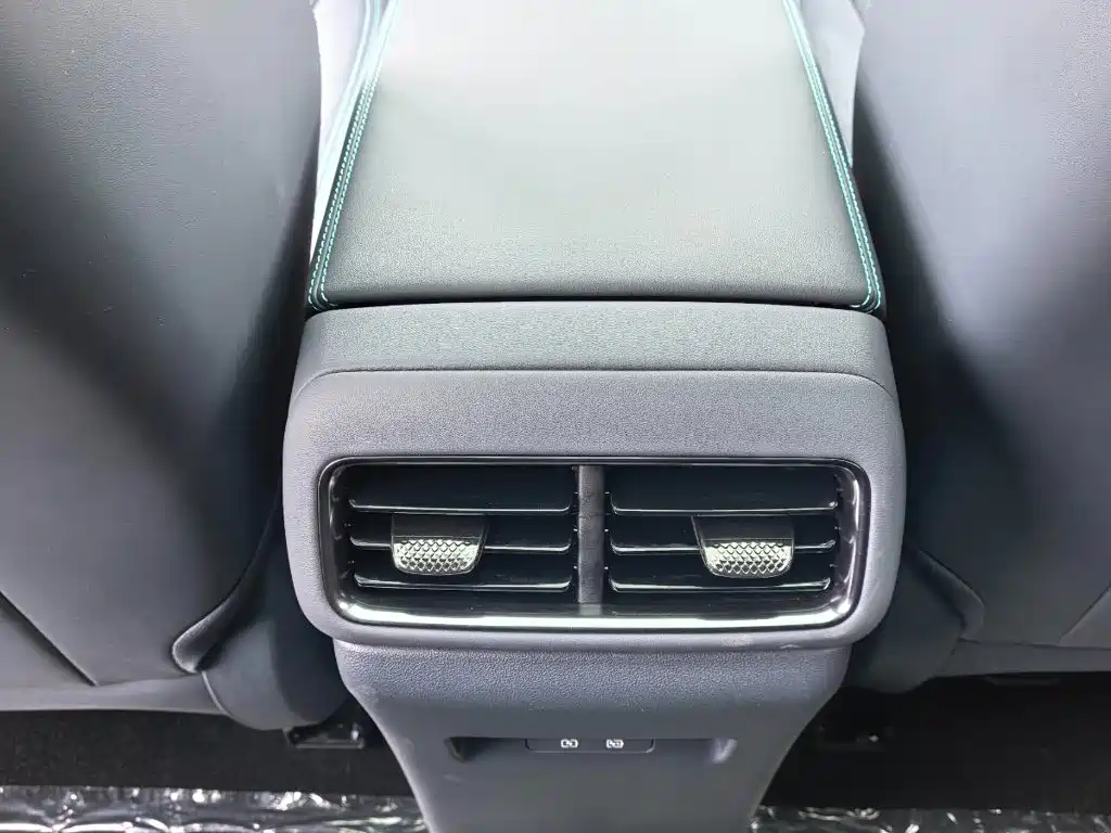 BYD Seal 06GT 2025 — фото 16
