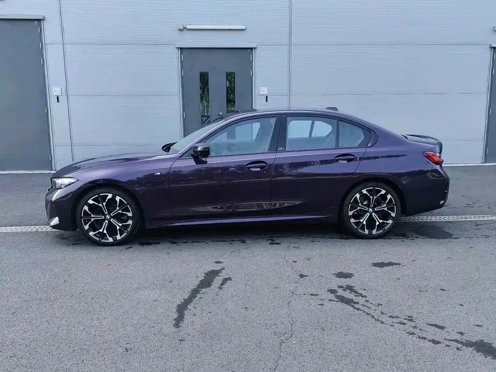 BMW 3 Series 2025
