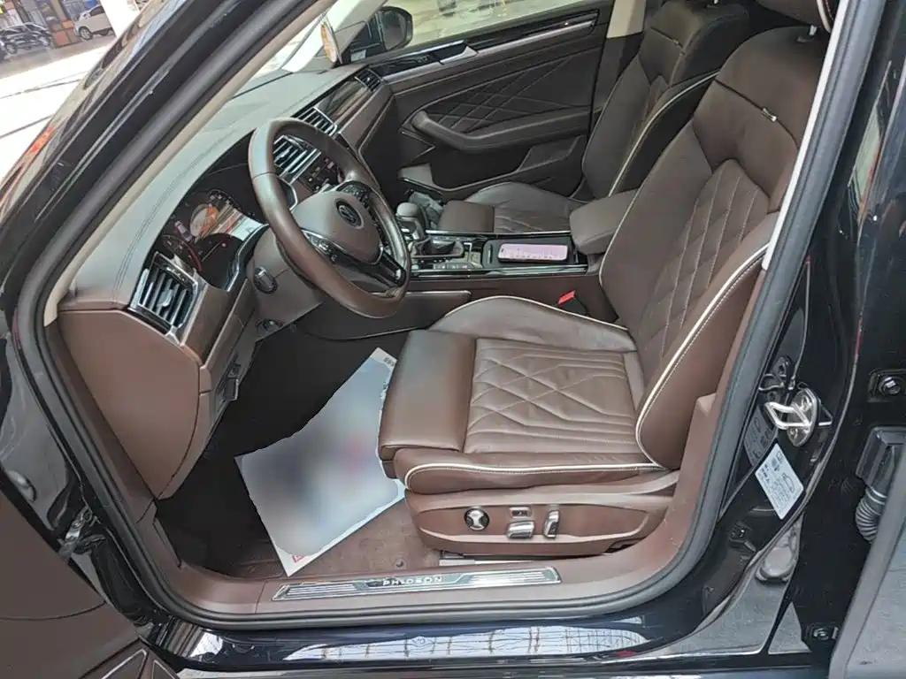 Volkswagen Phideon 2022 — фото 15