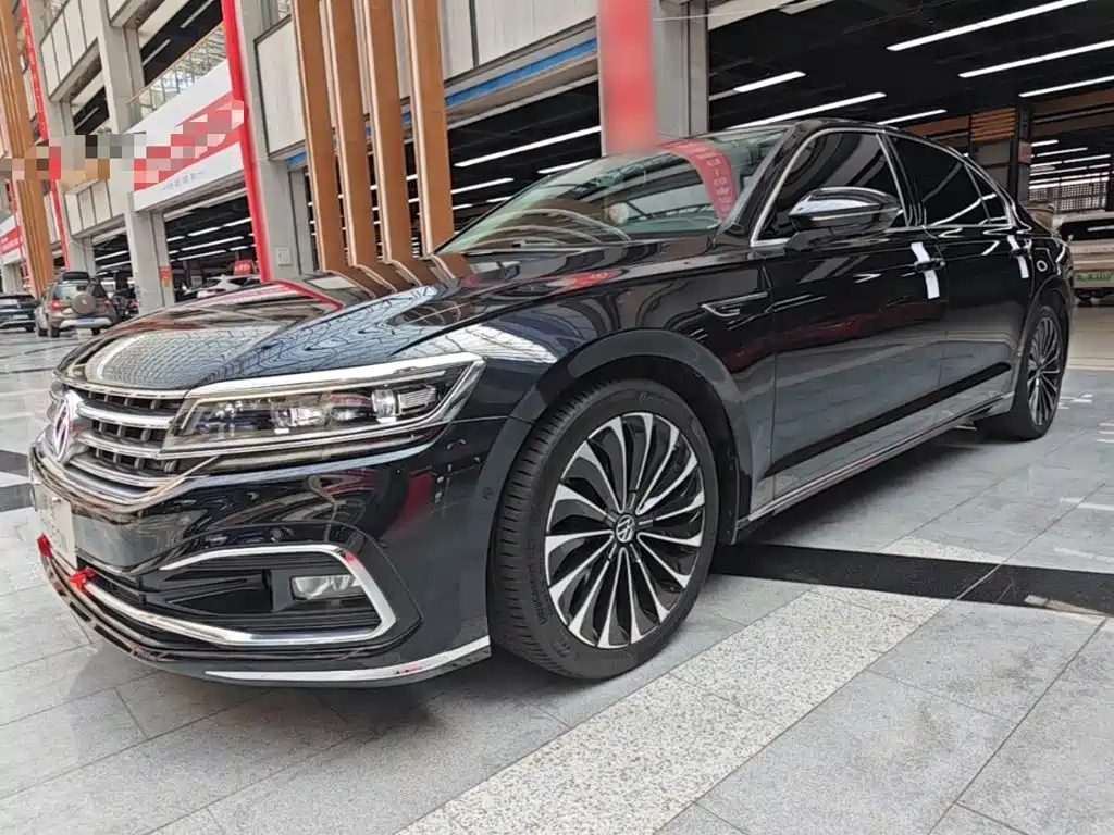 Volkswagen Phideon 2022 — фото 2