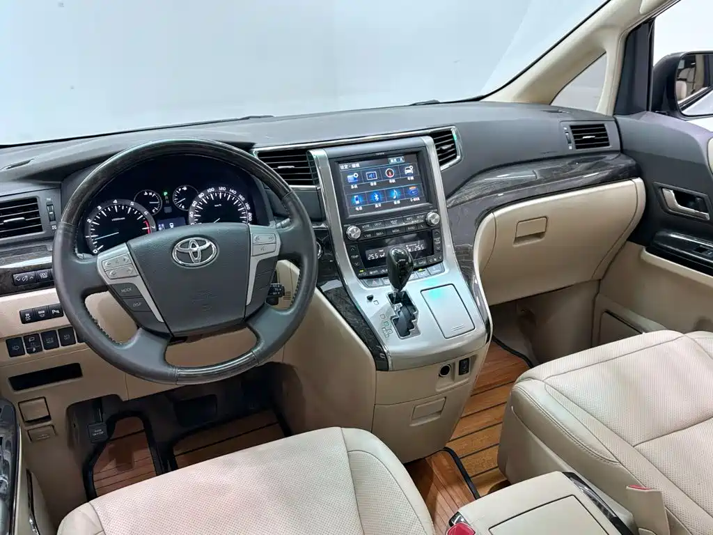 Toyota Alphard 2014 — фото 20