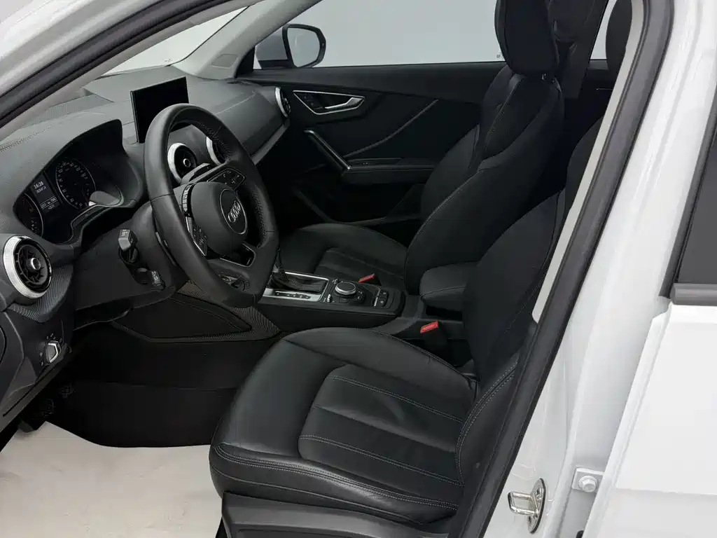 Audi Q2L 2022