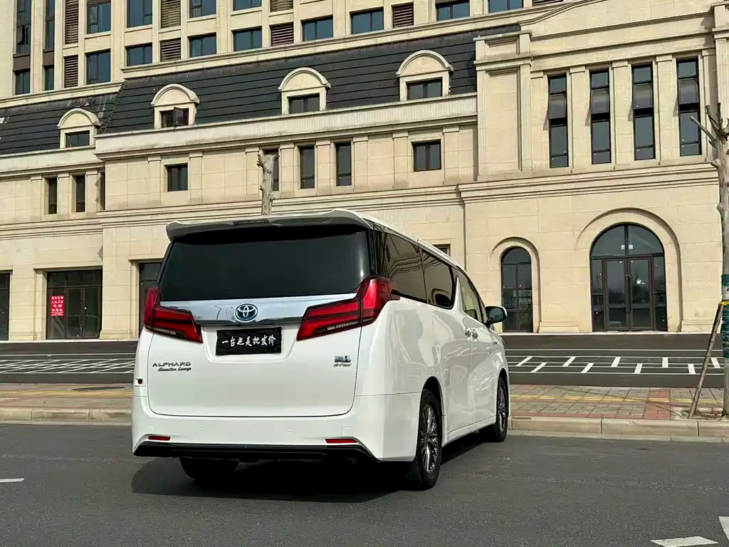 Toyota Alphard 2020 — фото 7