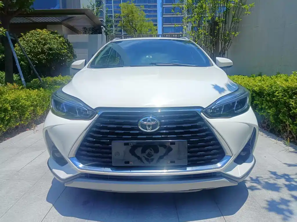 Toyota Yaris L 2022